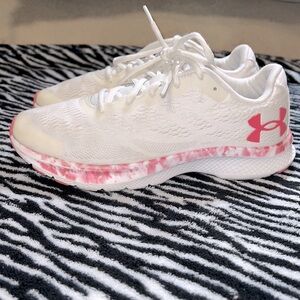 Under Armour Girls’ Charged Bandit Running Shoes Size 5.5Y